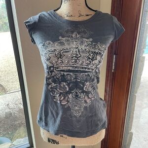 Gray Fitted Cap Sleeve Graphic Tee